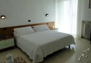 Hotel Riviera 3*