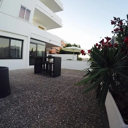 Riviera 3*